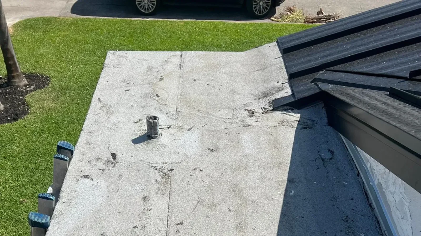 Flat Roof Lifespan & Maintenance in Hollywood, FL